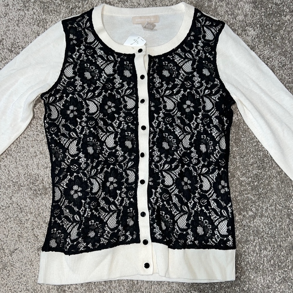 New banana republic cardingan cream black lace button front s small sweater